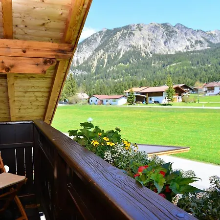 Sonn Alpin - Apartment Graen